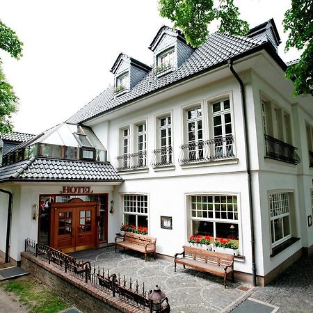 Hotel "Schloss Friedestrom" Dormagen Exteriör bild